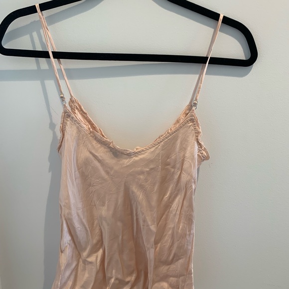 Aritzia silk tank top - Picture 2 of 3